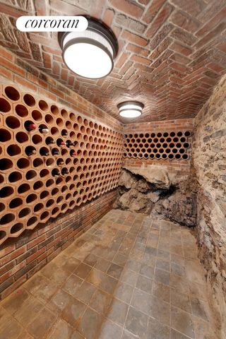 69 W 83RD Street, New York City, NY 10024