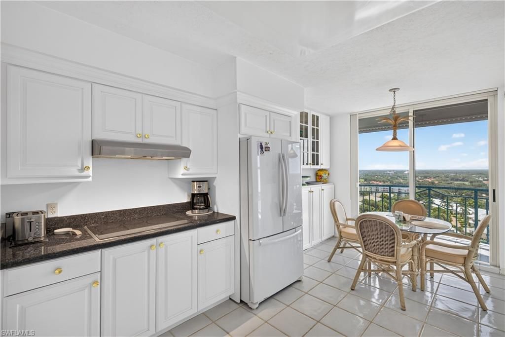 7515 Pelican Bay BLVD 17B, NAPLES, FL 34108 — photo 5