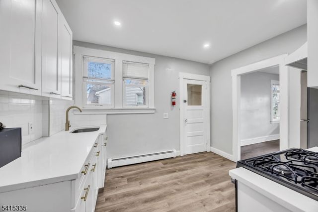 425 Mercer Ave, Roselle Boro, NJ 07203