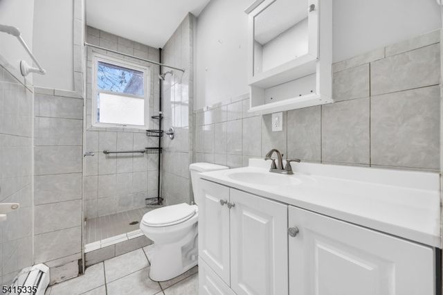 425 Mercer Ave, Roselle Boro, NJ 07203