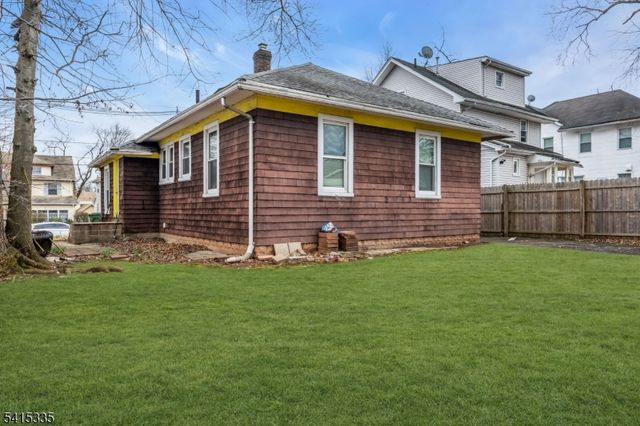 425 Mercer Ave, Roselle Boro, NJ 07203