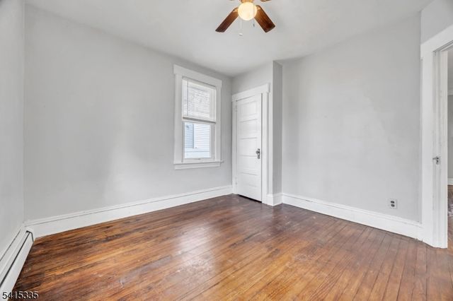 425 Mercer Ave, Roselle Boro, NJ 07203