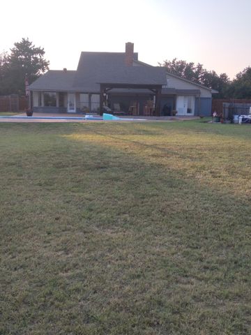 12 Cliff Drive, Mineral Wells, TX 76067