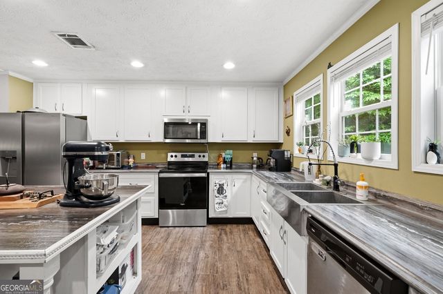 482 White Road, Alto, GA 30510