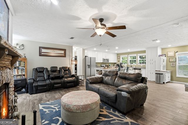 482 White Road, Alto, GA 30510