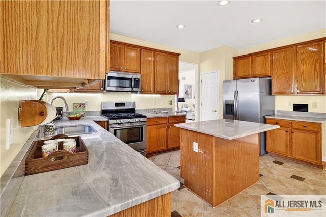 36 Monticello Way, South River, NJ 08882