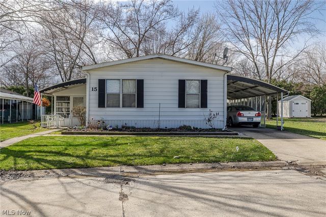 15 Kimberly Lane, Olmsted Twp, OH 44138