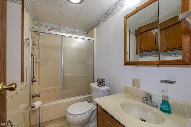 15 Kimberly Lane, Olmsted Twp, OH 44138