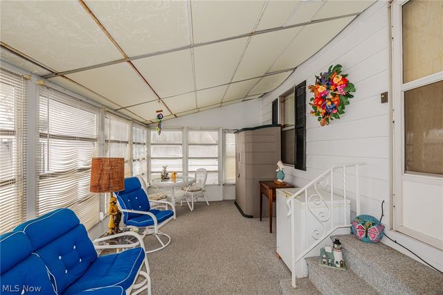 15 Kimberly Lane, Olmsted Twp, OH 44138