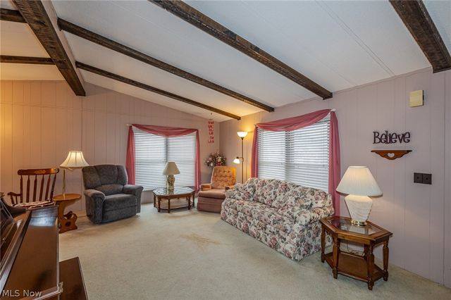 15 Kimberly Lane, Olmsted Twp, OH 44138