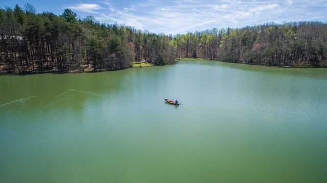 1071 Long Mountain Trail, Mcminnville, TN 37110