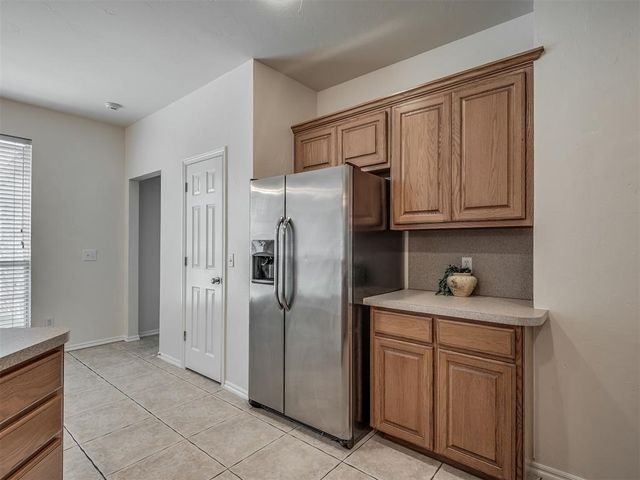 325 Crossland Court, Edmond, OK 73003