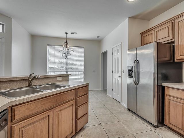325 Crossland Court, Edmond, OK 73003