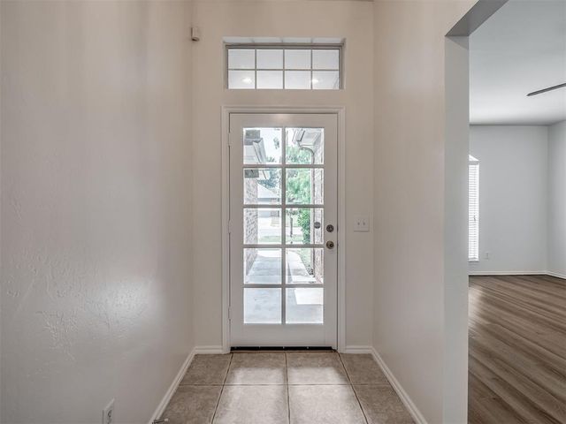 325 Crossland Court, Edmond, OK 73003