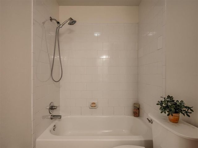 325 Crossland Court, Edmond, OK 73003