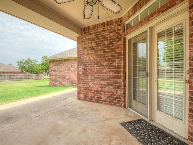 325 Crossland Court, Edmond, OK 73003