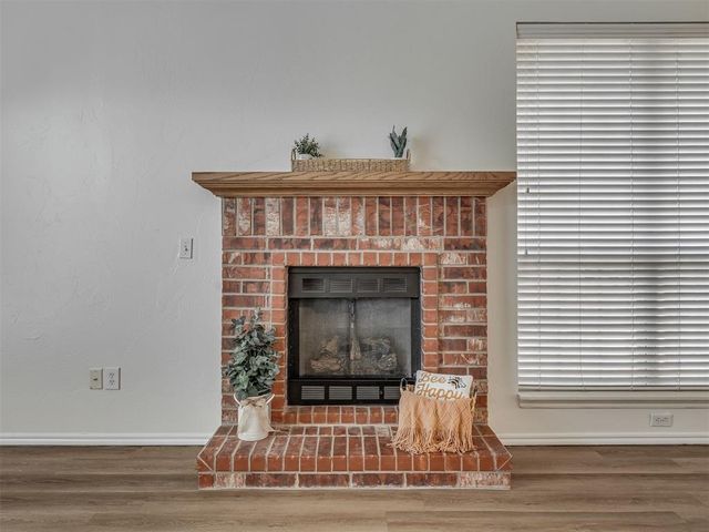 325 Crossland Court, Edmond, OK 73003