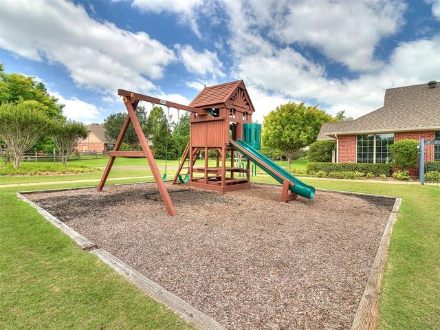 325 Crossland Court, Edmond, OK 73003