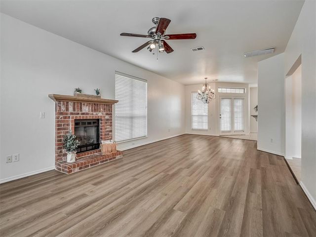 325 Crossland Court, Edmond, OK 73003