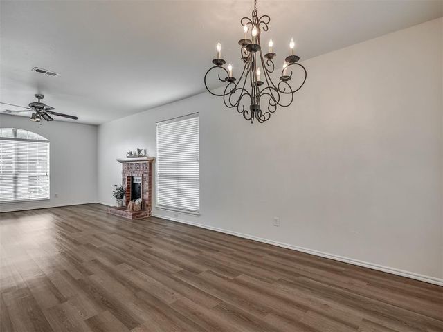 325 Crossland Court, Edmond, OK 73003