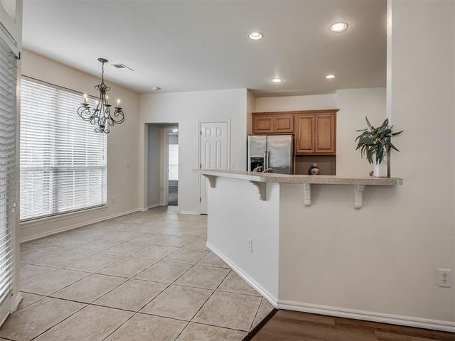 325 Crossland Court, Edmond, OK 73003