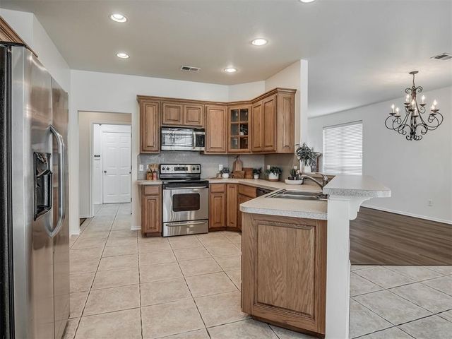 325 Crossland Court, Edmond, OK 73003