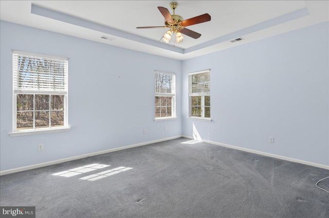 3 BUCKINGHAM DR, Pennington, NJ 08534