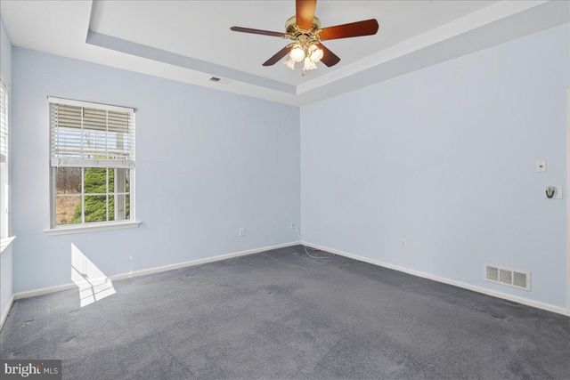 3 BUCKINGHAM DR, Pennington, NJ 08534