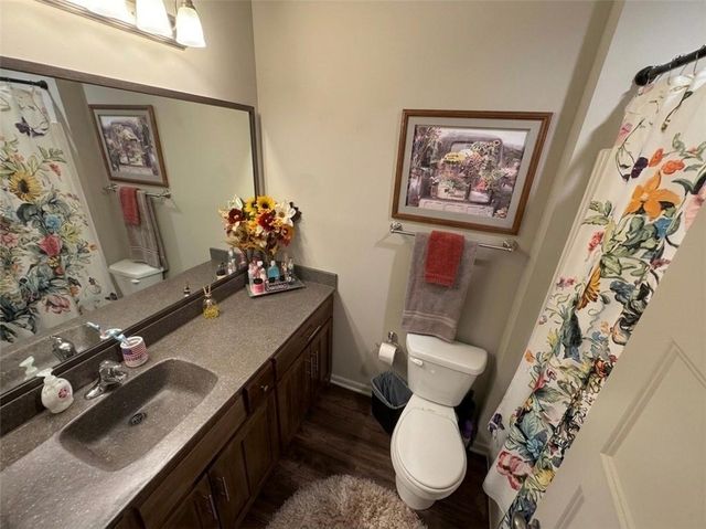 1100 SW Heather Drive, Lee's Summit, MO 64081