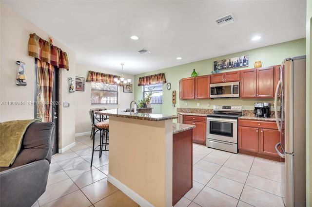 10445 SW 226th St, Cutler Bay, FL 33190