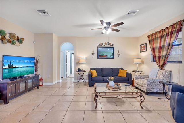 10445 SW 226th St, Cutler Bay, FL 33190