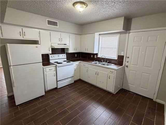 4109 Elvira Dr, Corpus Christi, TX 78416