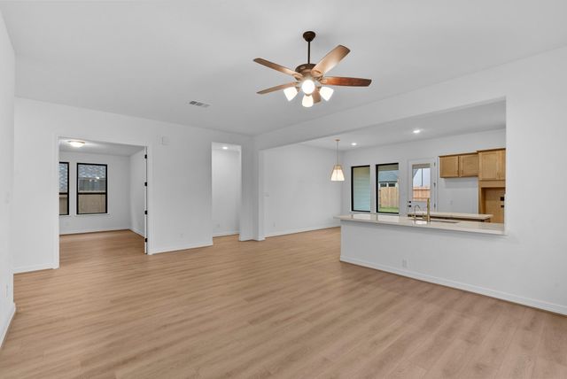 5102 Silk Petal Drive, Rosenberg, TX 77471