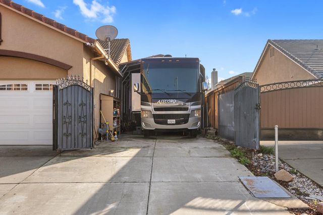 3012 Degas Ln, Modesto, CA 95355