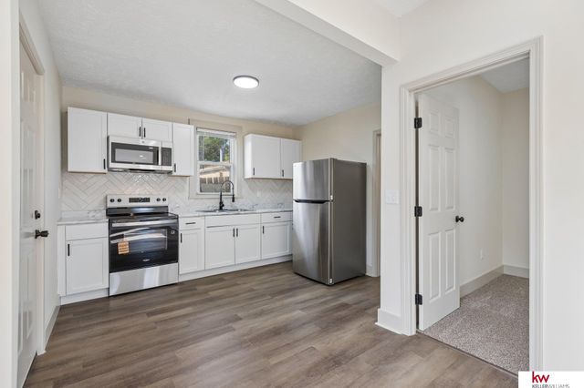 307 Woolworth Avenue, Omaha, NE 68108