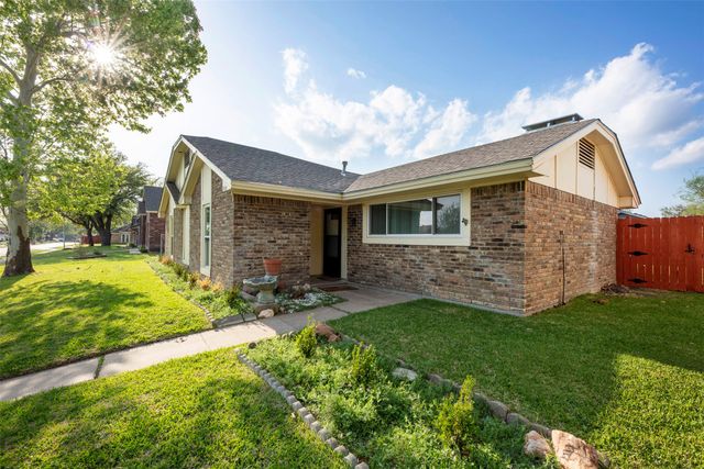 7109 Lakeshore Drive, Rowlett, TX 75089