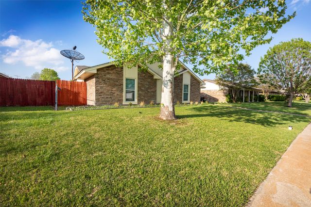 7109 Lakeshore Drive, Rowlett, TX 75089
