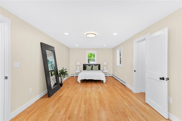 327 Shamrock Drive, Warwick, RI 02886