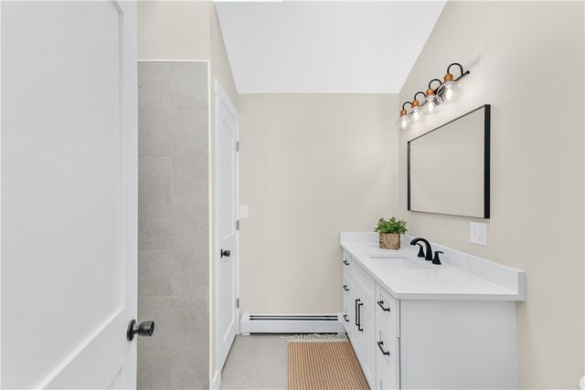 327 Shamrock Drive, Warwick, RI 02886