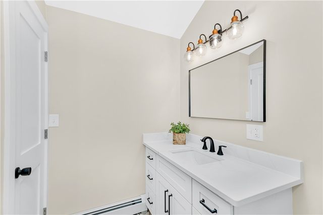 327 Shamrock Drive, Warwick, RI 02886
