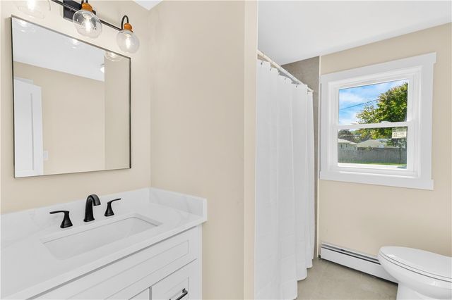 327 Shamrock Drive, Warwick, RI 02886