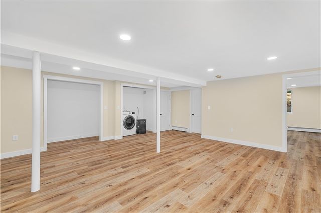 327 Shamrock Drive, Warwick, RI 02886