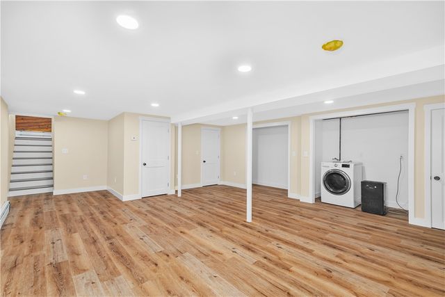327 Shamrock Drive, Warwick, RI 02886