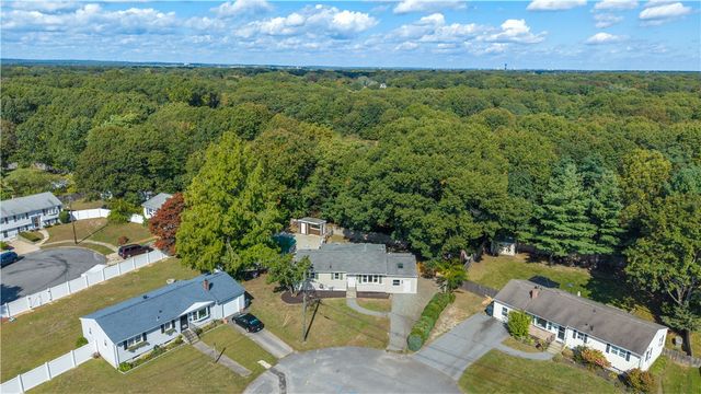 327 Shamrock Drive, Warwick, RI 02886
