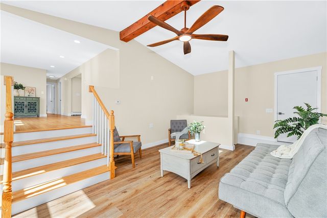 327 Shamrock Drive, Warwick, RI 02886