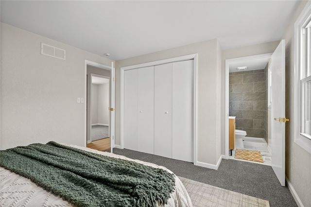 320 Willow Hedge Dr, Monroeville, PA 15146