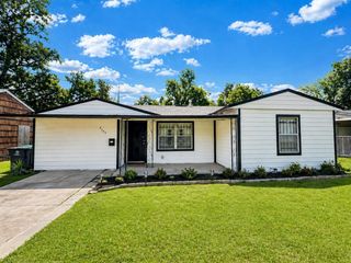 8123 Redfern Drive, Houston, TX 77033