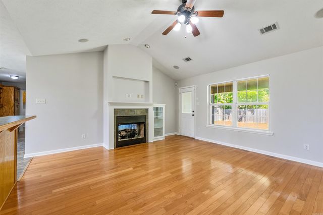 240 Plum Dr., Austin, AR 72007