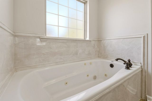 240 Plum Dr., Austin, AR 72007