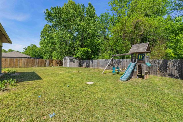 240 Plum Dr., Austin, AR 72007